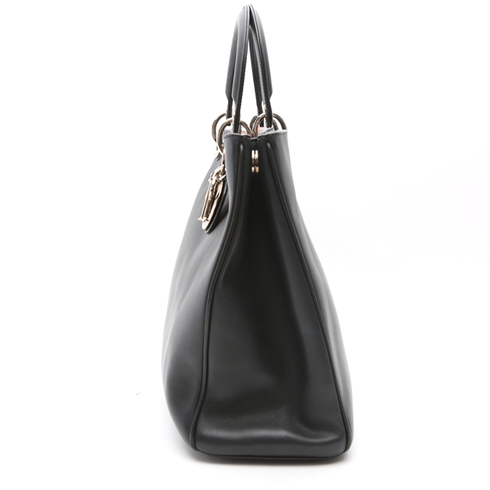 Shopping bag Dior  Diorissimo modello piccolo  in pelle nera e pelle verniciata blu - Detail D5