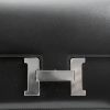Hermès  Constance shoulder bag  in black box leather - Detail D1 thumbnail