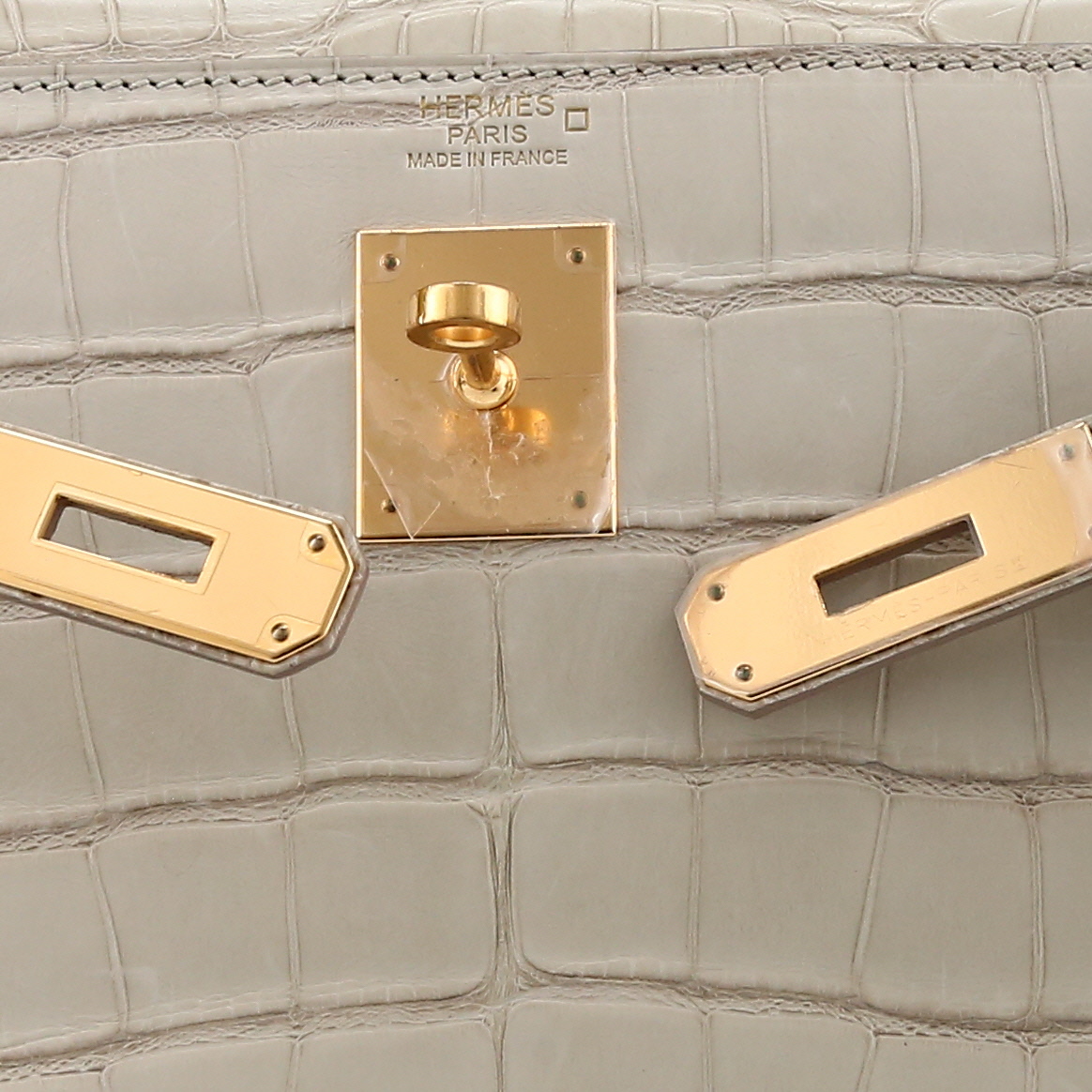 Hermès  Kelly 32 cm handbag  in Gris-Béton alligator - Detail D9