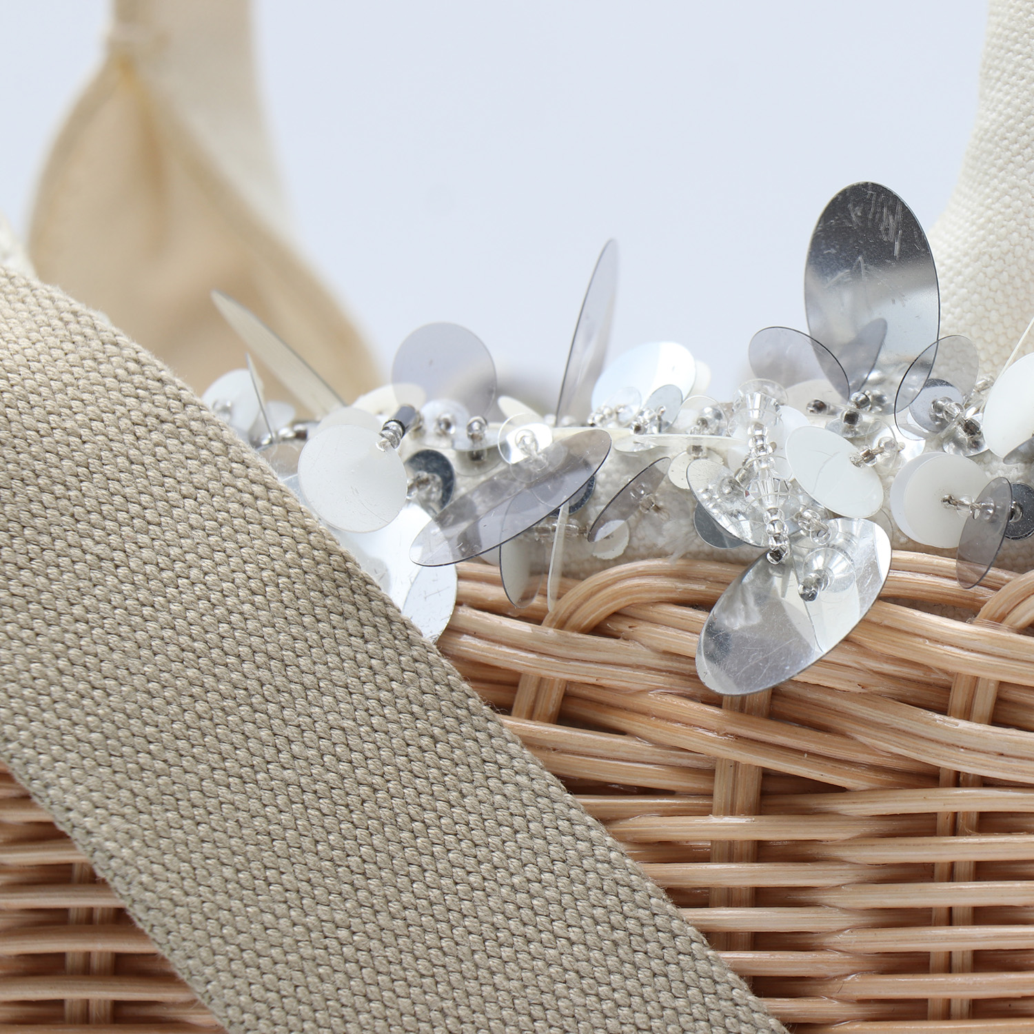 Bolso Cabás Prada   en mimbre y lona beige - Detail D1