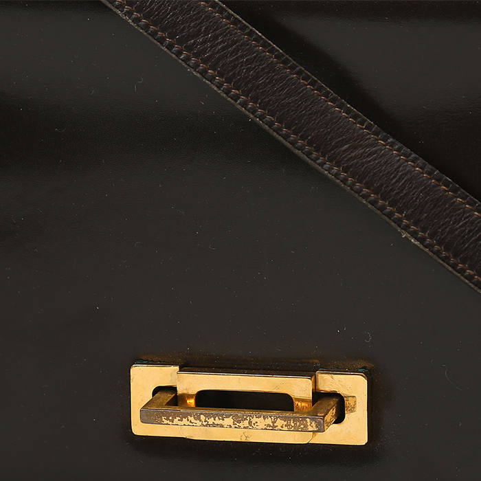 Hermès  Vintage handbag  in brown box leather - Detail D1