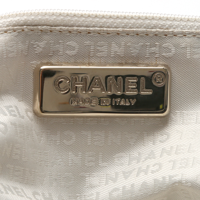 Chanel   handbag  in powder pink quilted leather - Detail D3