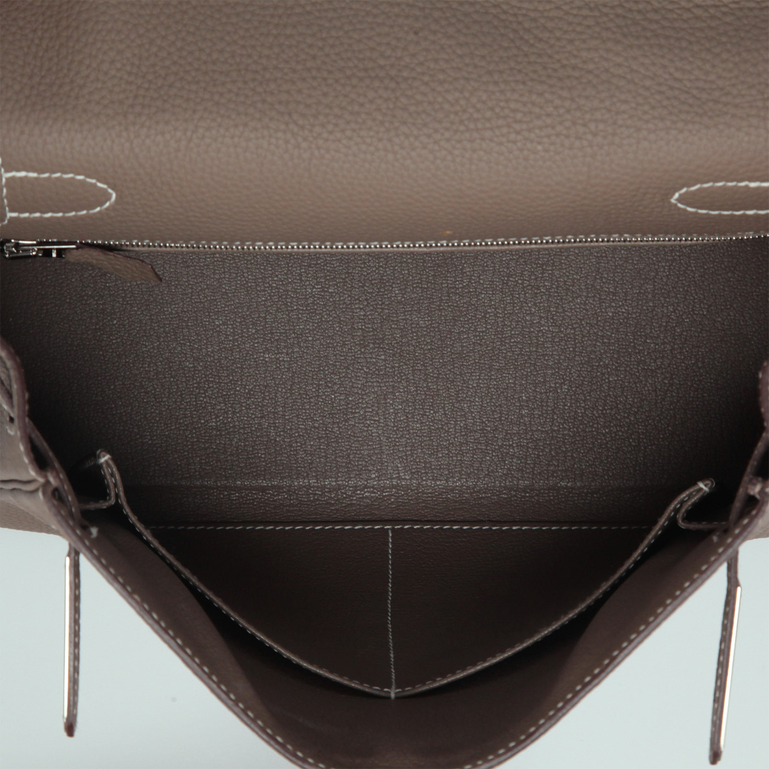 Sac à main Hermès  Kelly 28 cm en cuir togo étoupe - Detail D8