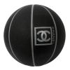 Chanel, Ballon de basket, en caoutchouc grainé noir, accessoire de sport, signé, des années 2010 - 00pp thumbnail