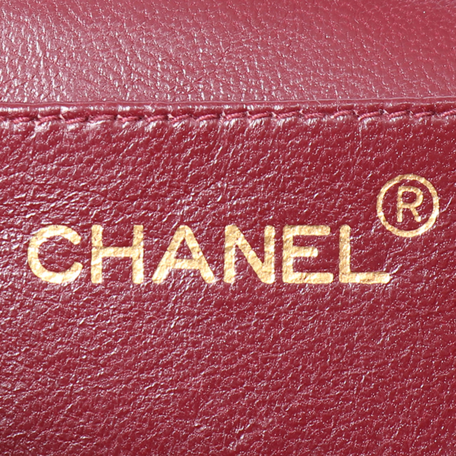 Sac bandoulière Chanel  Diana en cuir matelassé marron - Detail D3