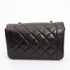 Chanel  Diana shoulder bag  in brown quilted leather - Detail D7 thumbnail