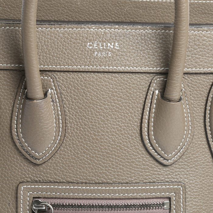 Bolso bandolera Celine  Luggage Nano modelo pequeño  en cuero color topo - Detail D1