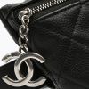 Bolsito-cinturón Chanel  Pochette ceinture en cuero granulado acolchado negro - Detail D1 thumbnail