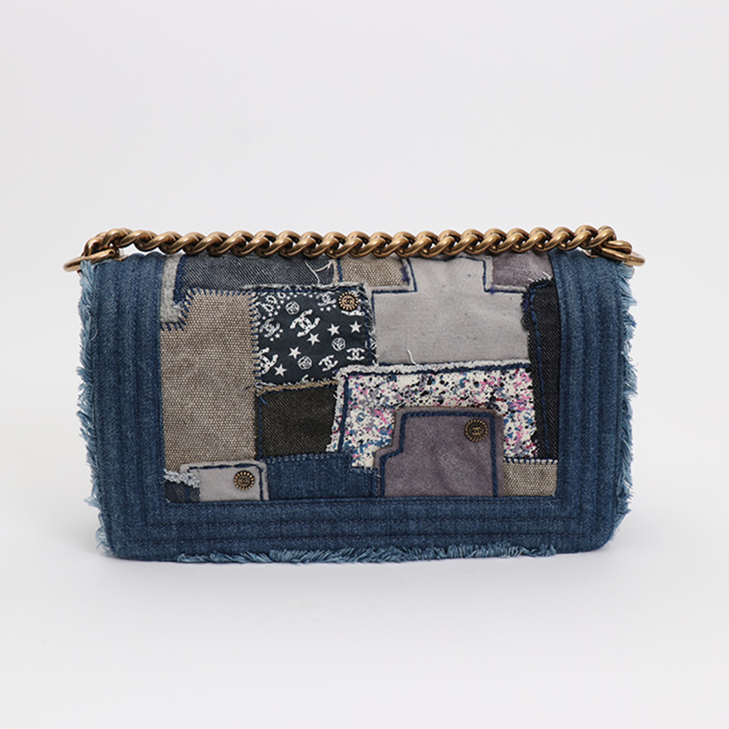 Chanel Boy shoulder bag in blue denim canvas - Detail D7