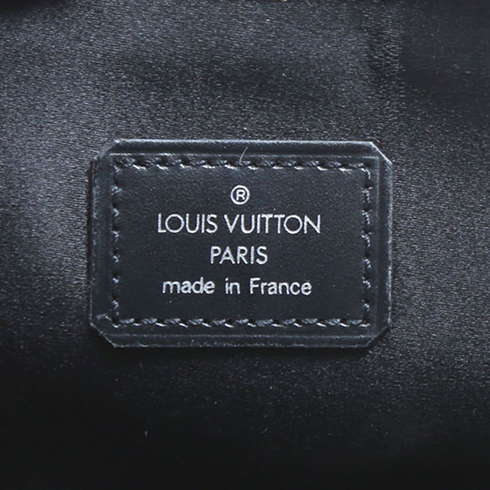 Louis Vuitton  Alma clutch  in black monogram canvas - Detail D3