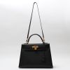 Hermès  Kelly 32 cm handbag  in black epsom leather - Detail D9 thumbnail