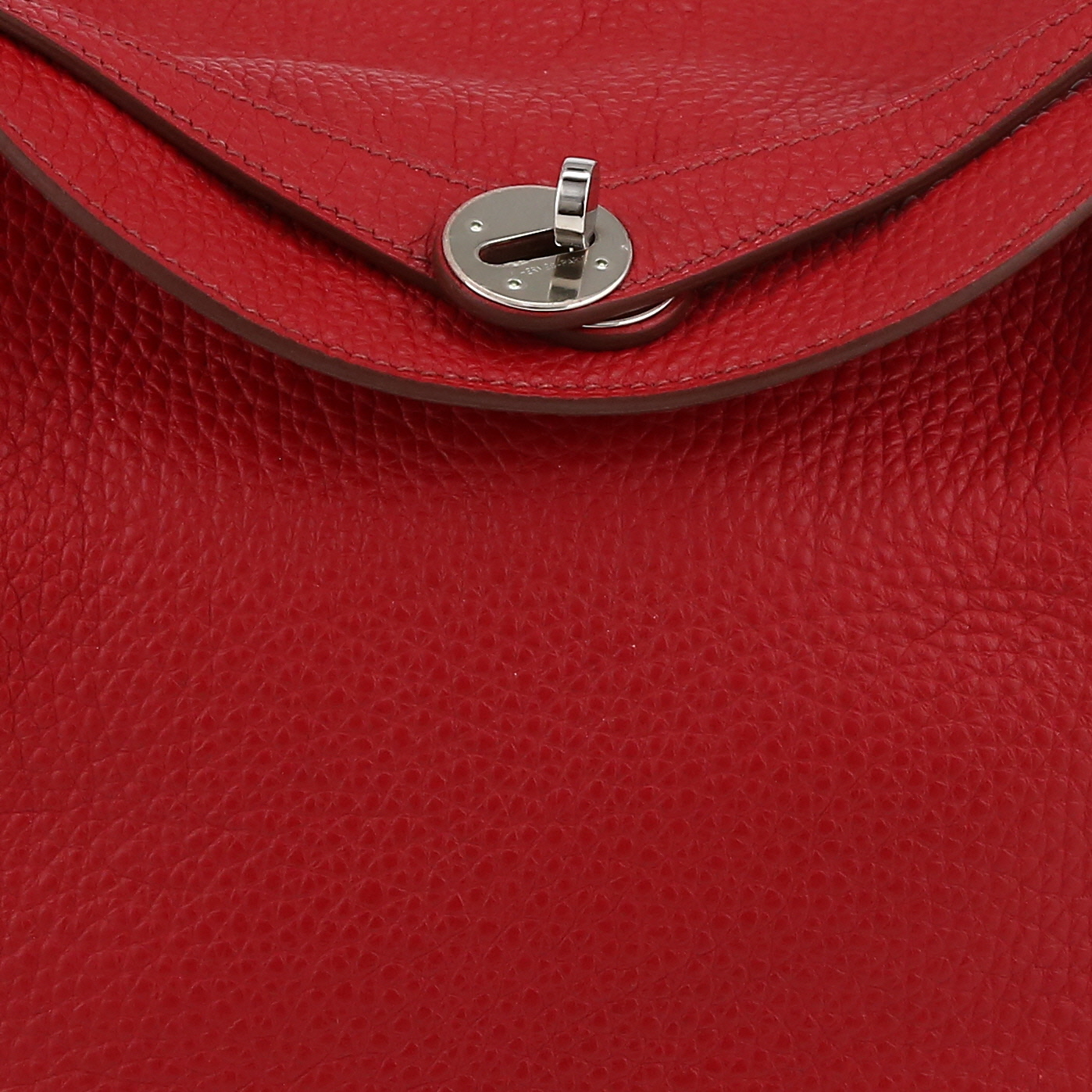 Borsa Hermès  Lindy 26 cm in pelle togo rossa - Detail D1