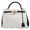 Hermès  Kelly 32 cm handbag  in white and blue togo leather - Detail D2 thumbnail