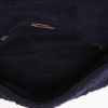 Sac bandoulière Chanel  19 grand modèle  en toile jersey bleu-marine - Detail D8 thumbnail