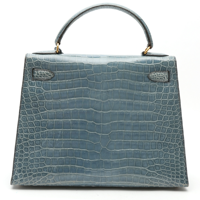 Bolso de mano Hermès  Kelly 28 cm en cocodrilo porosus azul - Detail D8
