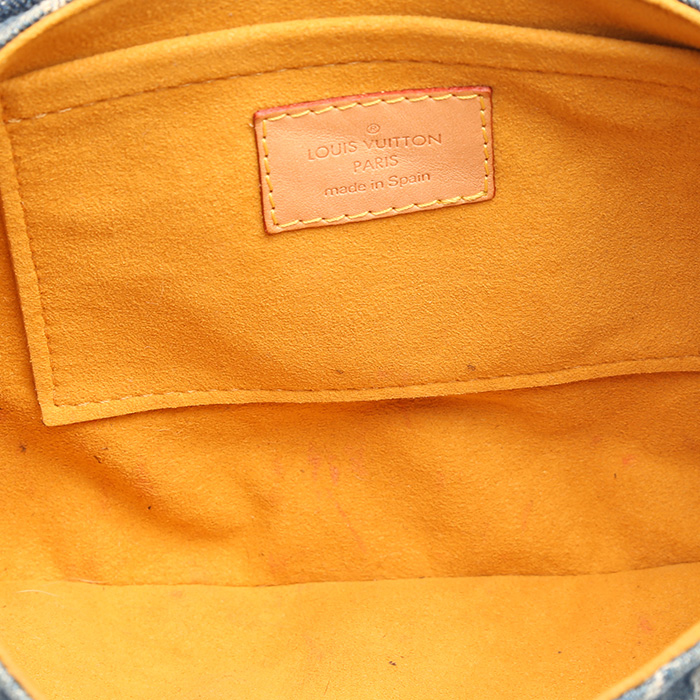 Sac à main Louis Vuitton  Pleaty petit modèle  en toile denim monogrammée bleue et cuir naturel - Detail D2