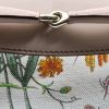 Bolso de mano Gucci  Mors en lona blanca y cuero beige - Detail D1 thumbnail