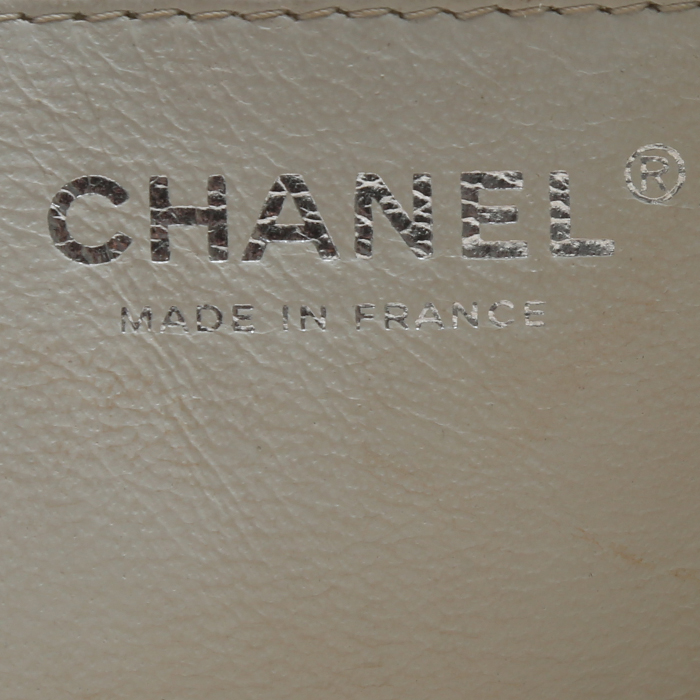 Borsa Chanel  Chanel 2.55 in pelle martellata e trapuntata bianca - Detail D3