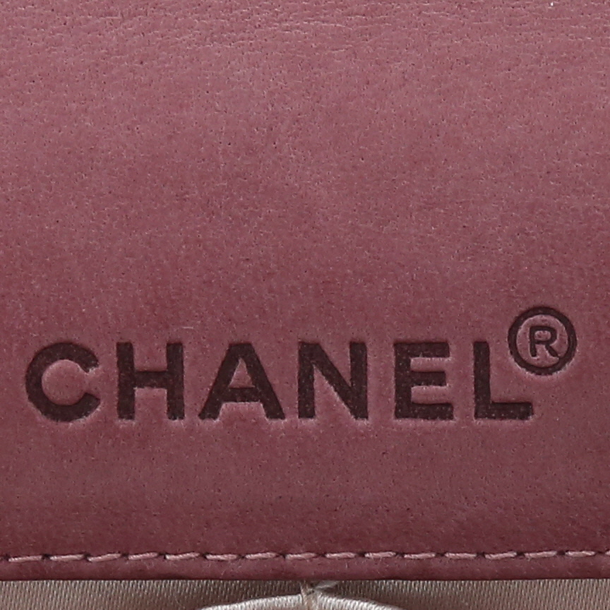 Sac bandoulière Chanel  Choco bar en toile imprimée rose et blanche - Detail D9