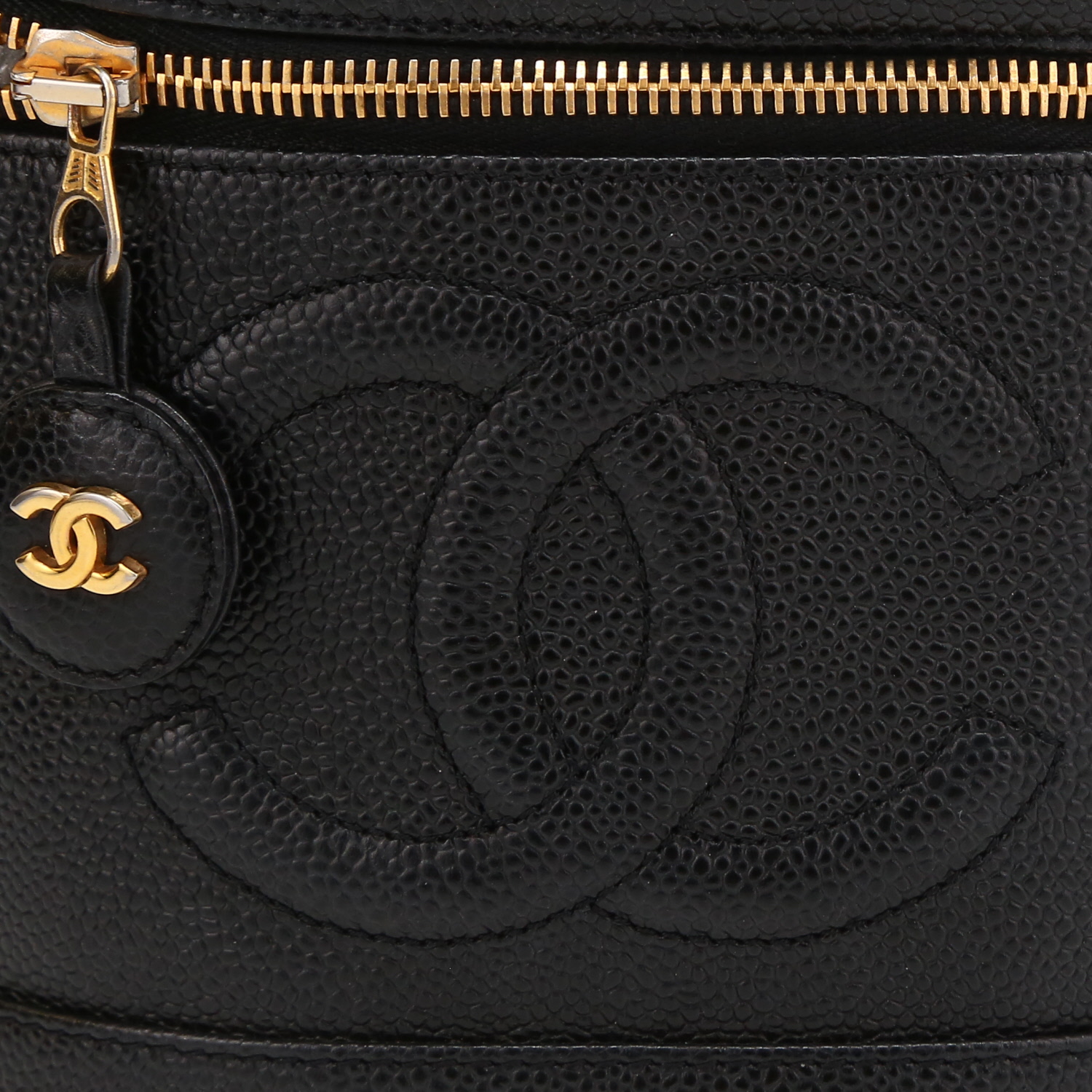 Chanel  Vanity en cuir grainé noir - Detail D1