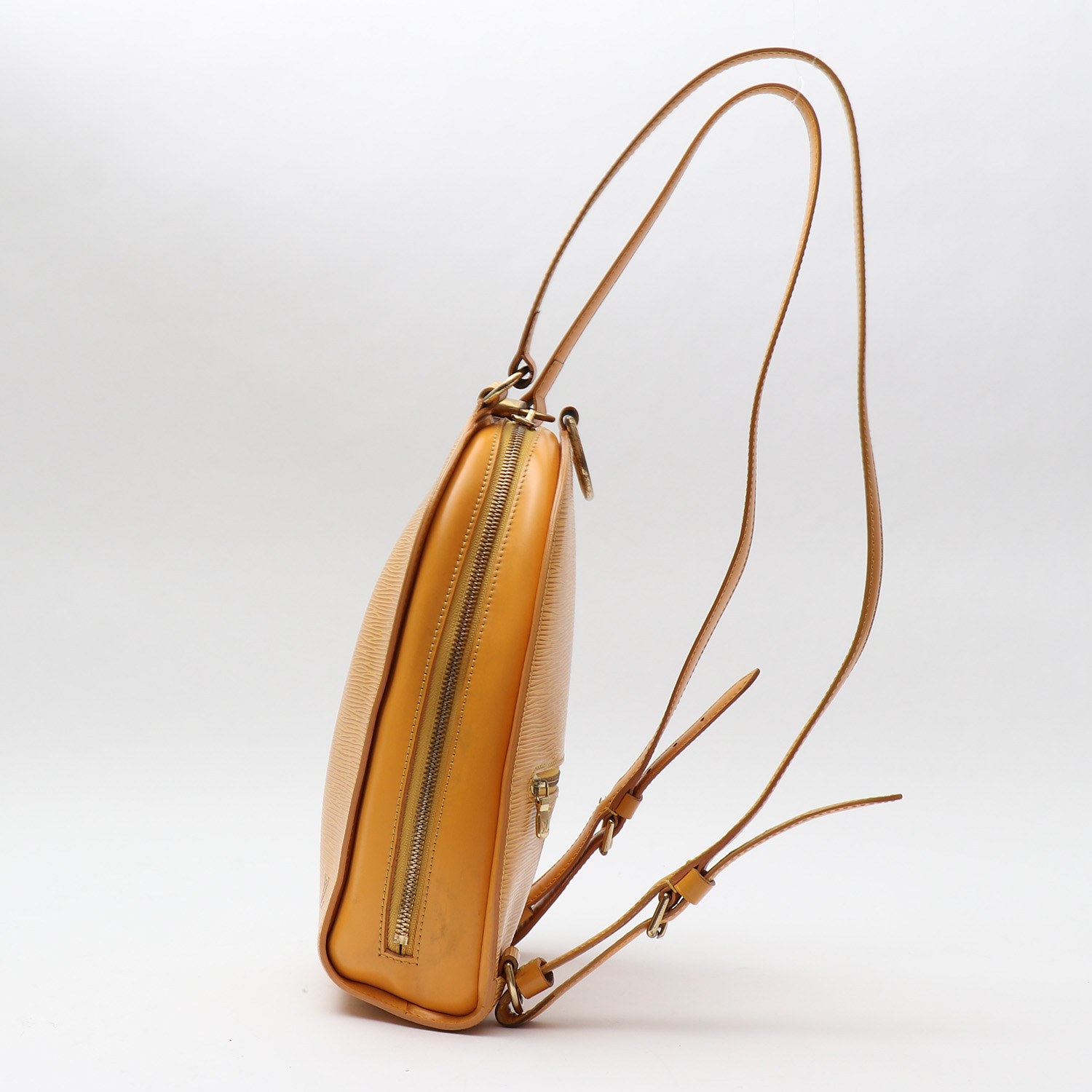 Louis Vuitton  Mabillon backpack  in yellow epi leather - Detail D8