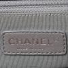 Bolso de mano Chanel  Timeless Classic modelo mediano  en lona acolchada negra y jersey gris - Detail D3 thumbnail