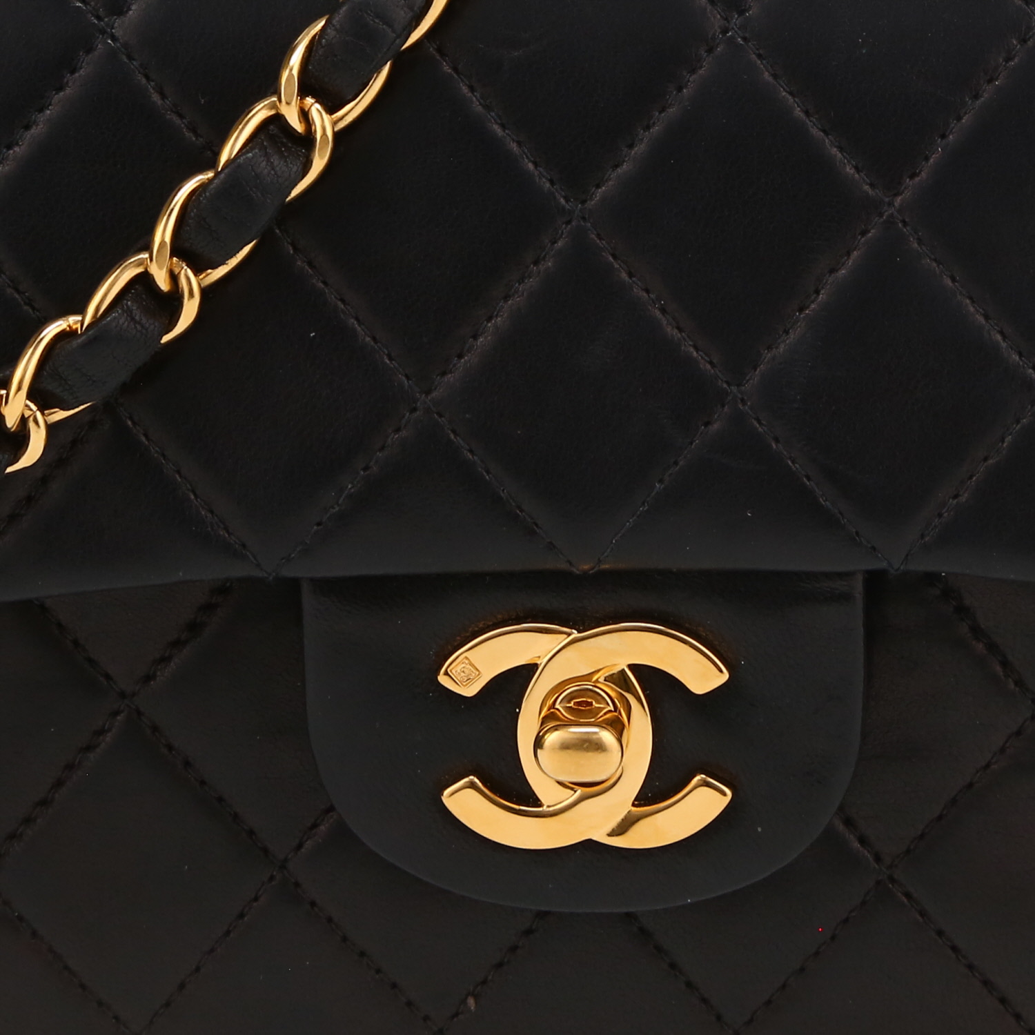 Borsa Chanel  Timeless Petit modello piccolo  in pelle trapuntata nera - Detail D1