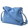 Loewe  Flamenco Knot  shoulder bag  in blue leather - 00pp thumbnail
