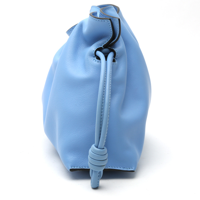 Loewe Flamenco Knot shoulder bag in blue leather - Detail D6