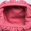 Bottega Veneta  Pouch handbag/clutch  in pink braided leather - Detail D2 thumbnail