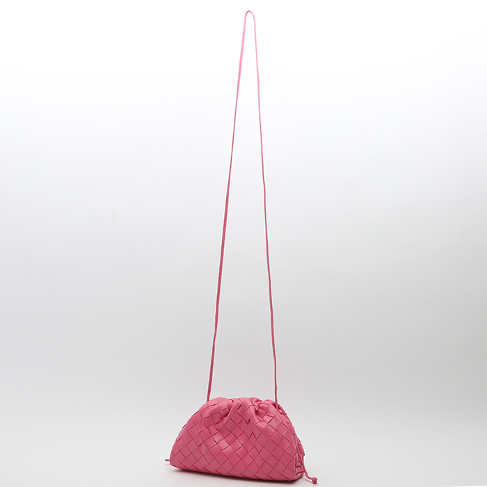 Bolso/bolsito Bottega Veneta  Pouch en cuero trenzado rosa - Detail D8