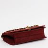 Chanel  Mademoiselle bag worn on the shoulder or carried in the hand  in burgundy quilted suede - Detail D4 thumbnail