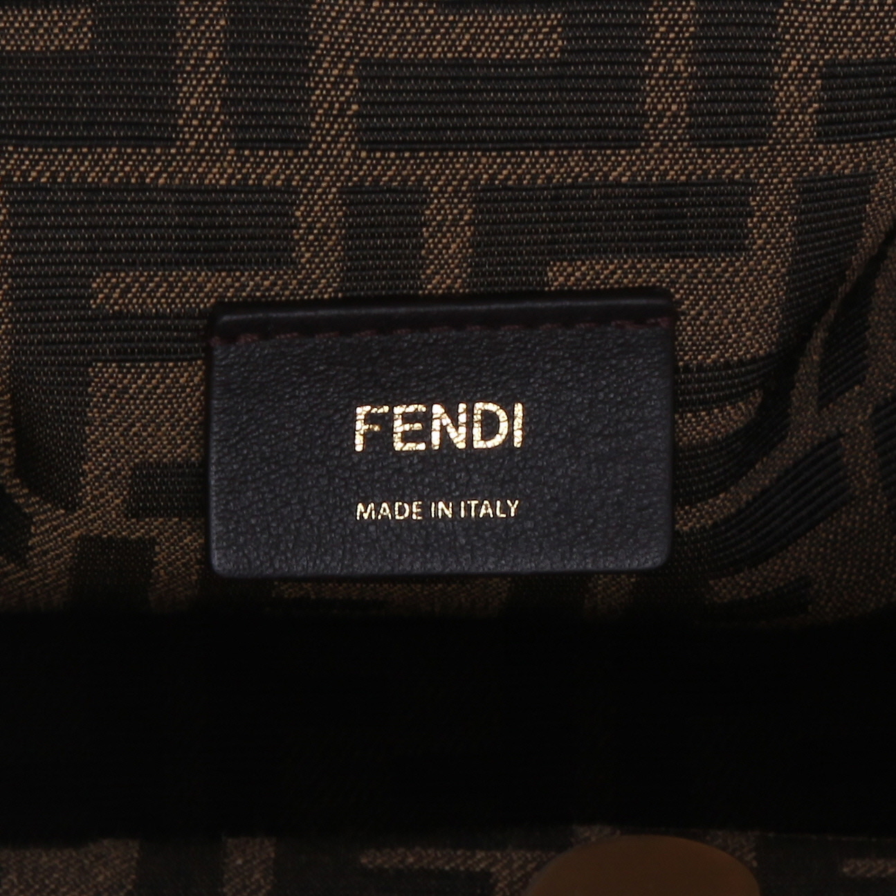 Fendi  First medium model  shoulder bag  in beige leather - Detail D9
