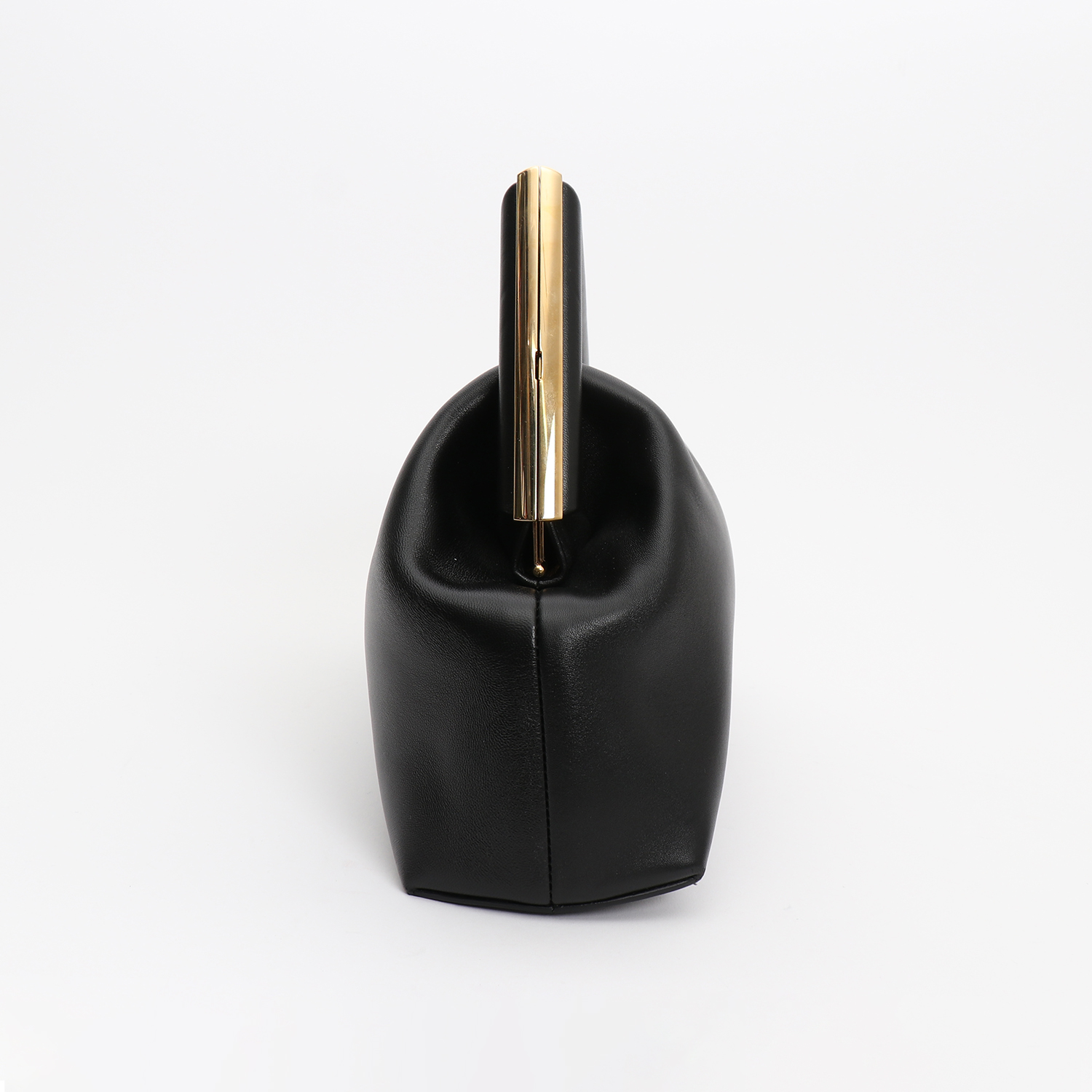 Fendi  First medium model  shoulder bag  in black leather - Detail D5