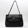 Chanel  Grand Shopping shopping bag  in black quilted leather - Detail D8 thumbnail