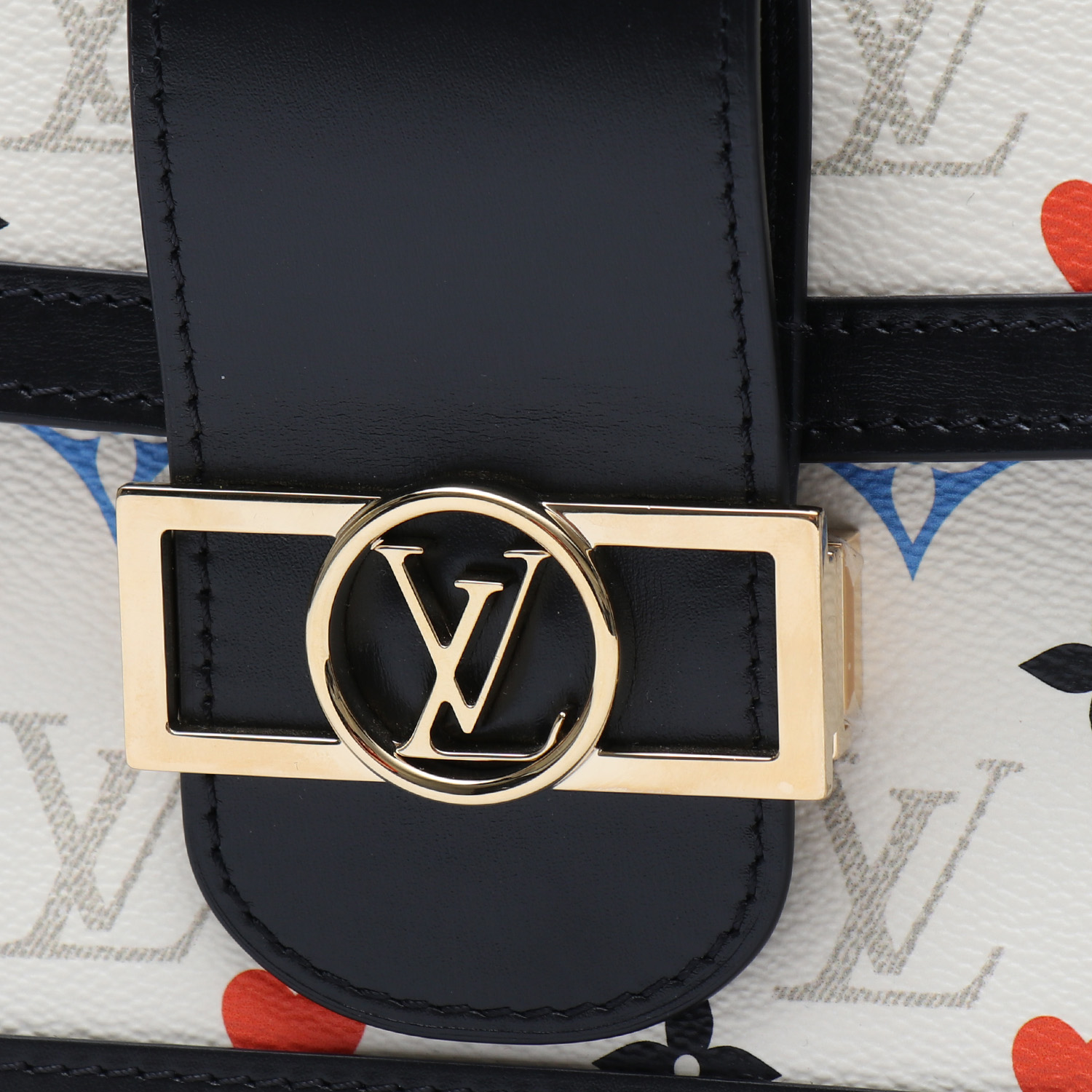 Louis Vuitton Dauphine handbag in white monogram canvas and black leather - Detail D1