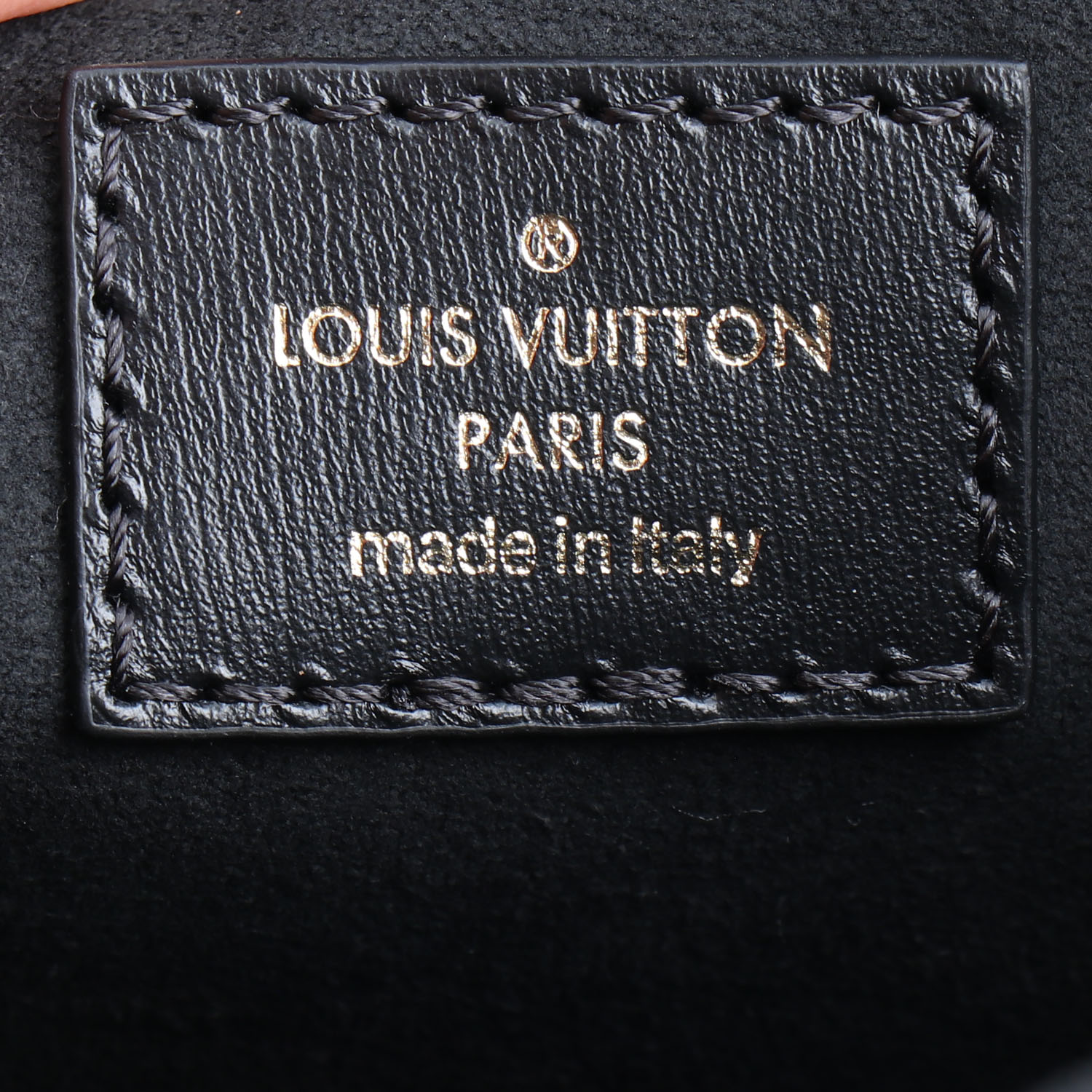 Louis Vuitton Dauphine handbag in white monogram canvas and black leather - Detail D3