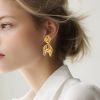 Vintage  earrings in yellow gold - Detail D1 thumbnail