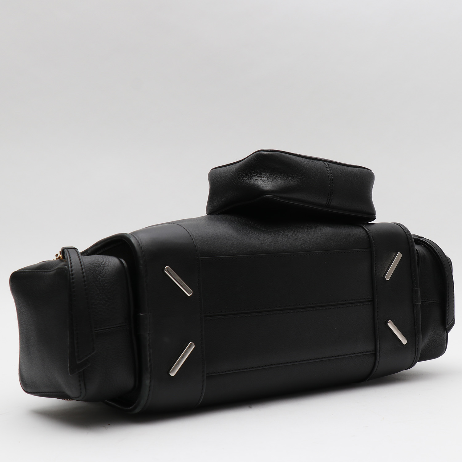 Loewe  Amazona handbag  in black leather - Detail D4