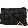 Bottega Veneta  Padded Cassette shoulder bag  in black intrecciato leather - 00pp thumbnail