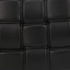 Bottega Veneta  Padded Cassette shoulder bag  in black intrecciato leather - Detail D1 thumbnail