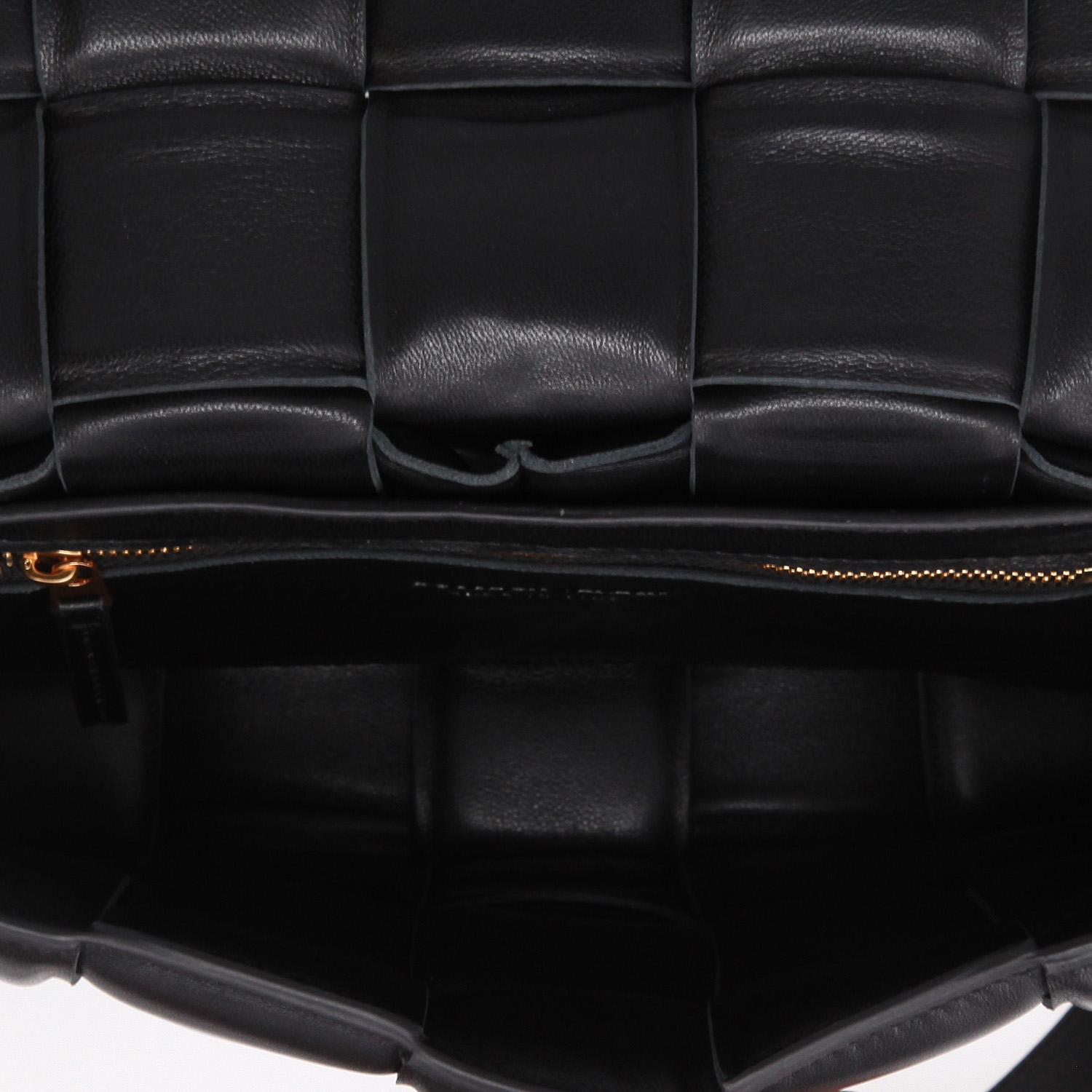 Sac bandoulière Bottega Veneta  Padded Cassette en cuir intrecciato noir - Detail D8