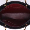 Bolso de mano Chanel  Vintage en cuero acolchado negro - Detail D8 thumbnail