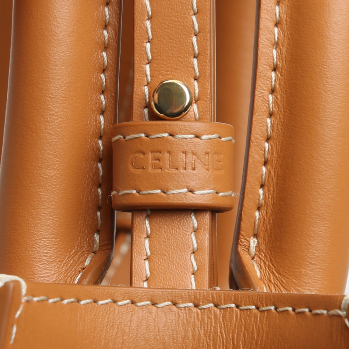 Celine  Vertical mini  shopping bag  in beige canvas  and brown leather - Detail D4