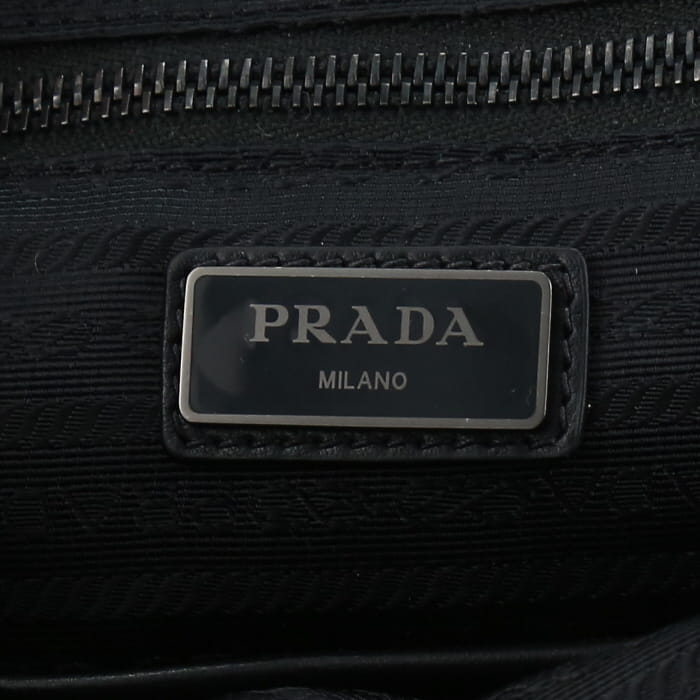 Sac à dos Prada   en cuir noir - Detail D9