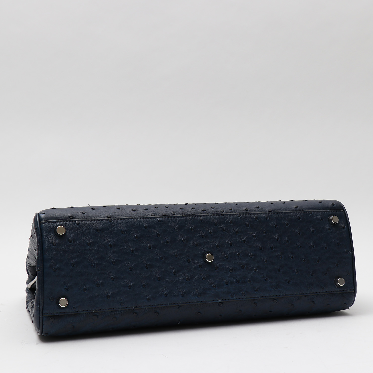 Gucci Zumi shoulder bag in dark blue ostrich leather - Detail D4