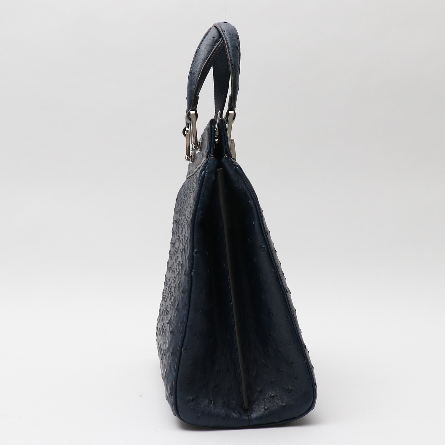 Gucci Zumi shoulder bag in dark blue ostrich leather - Detail D6