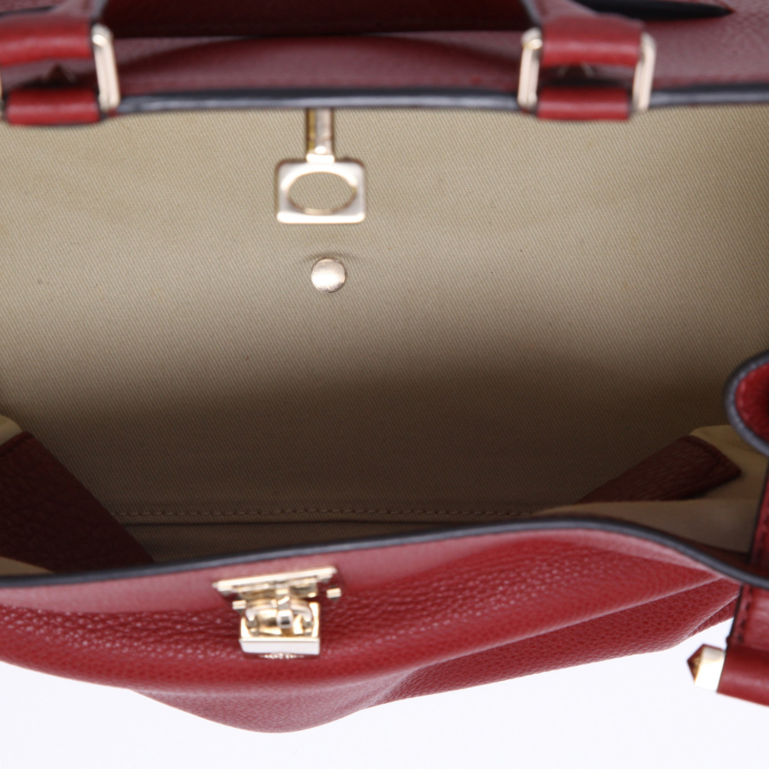 Bolso bandolera Valentino Garavani  JoyLock modelo grande  en cuero granulado color burdeos - Detail D8