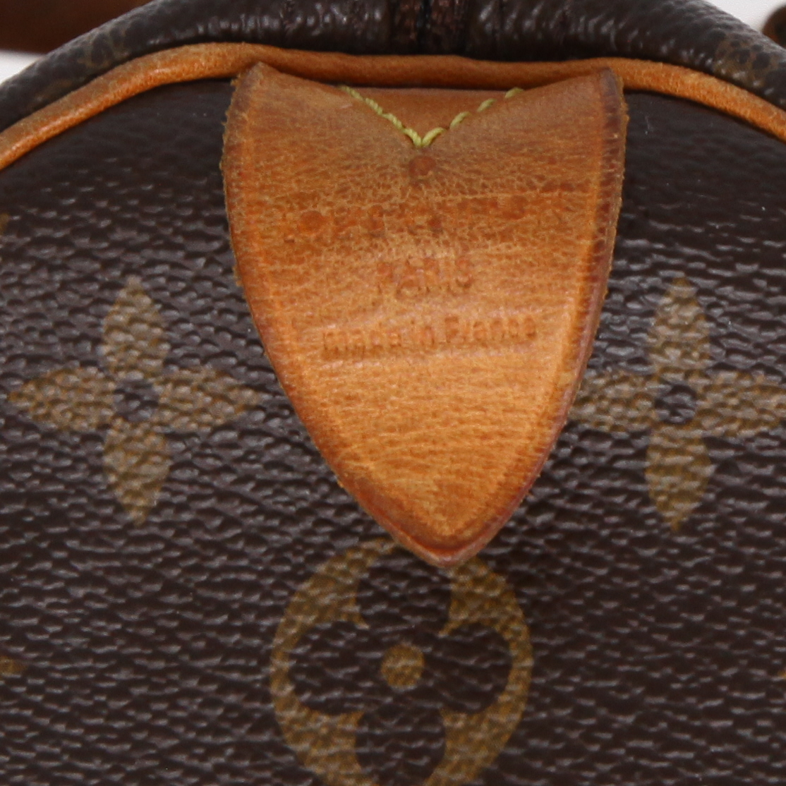 Sac à main Louis Vuitton  Speedy 35 en toile monogram marron - Detail D9