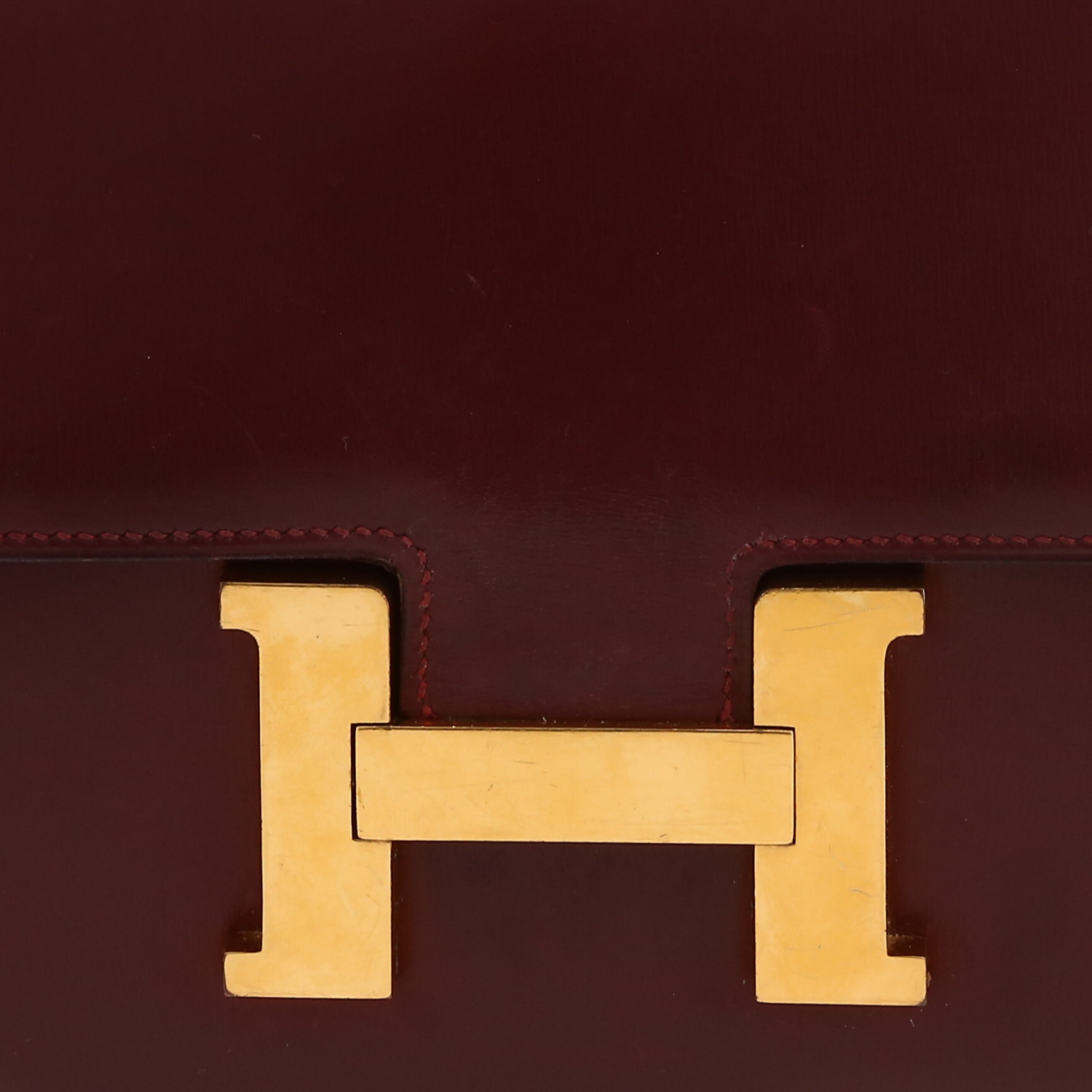 Sac à main Hermès  Constance en cuir box bordeaux - Detail D1